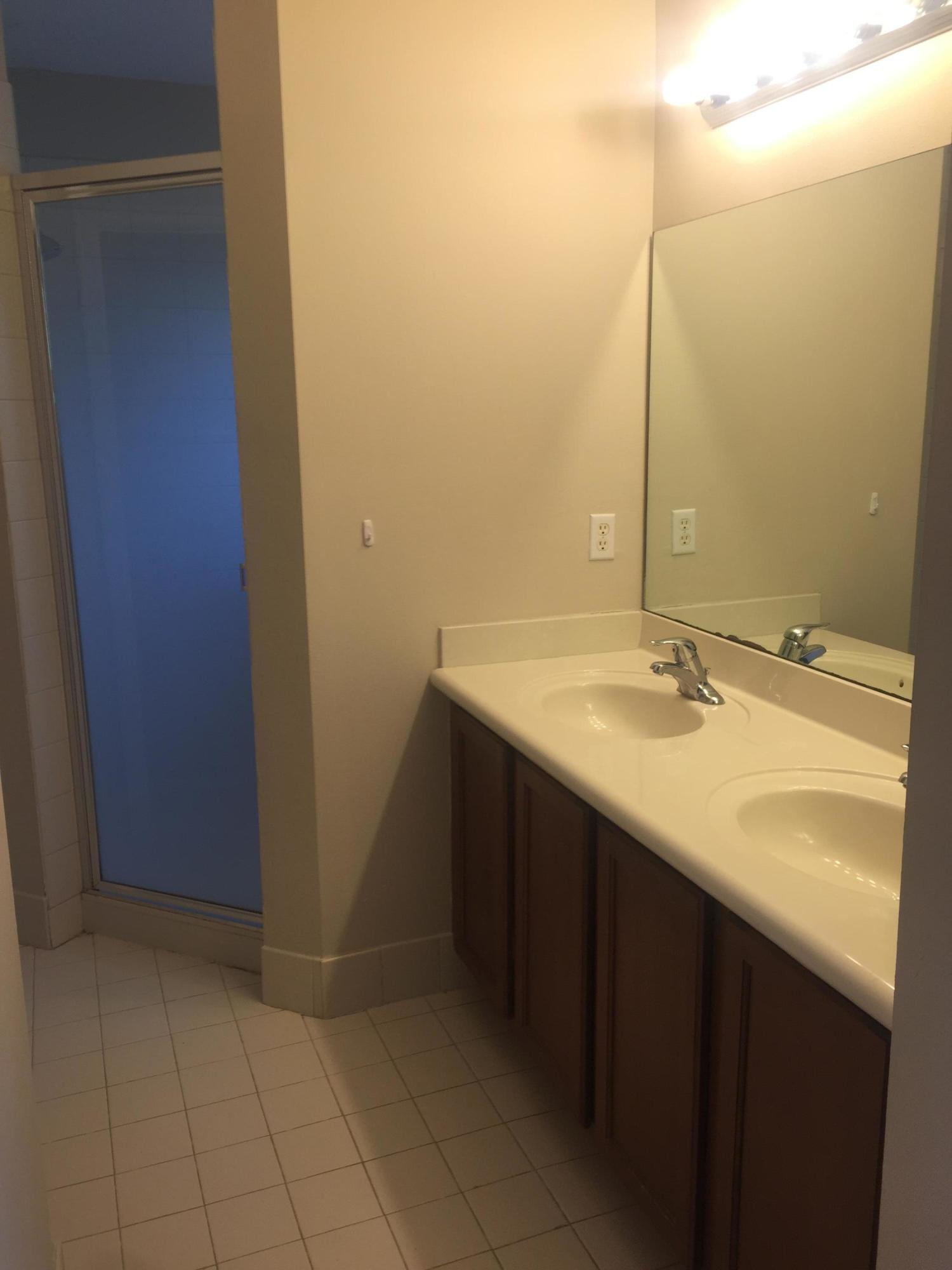 2104 Oakmont Drive Riviera Beach, FL 33404 - Photo 16 of 18 IMG_7512