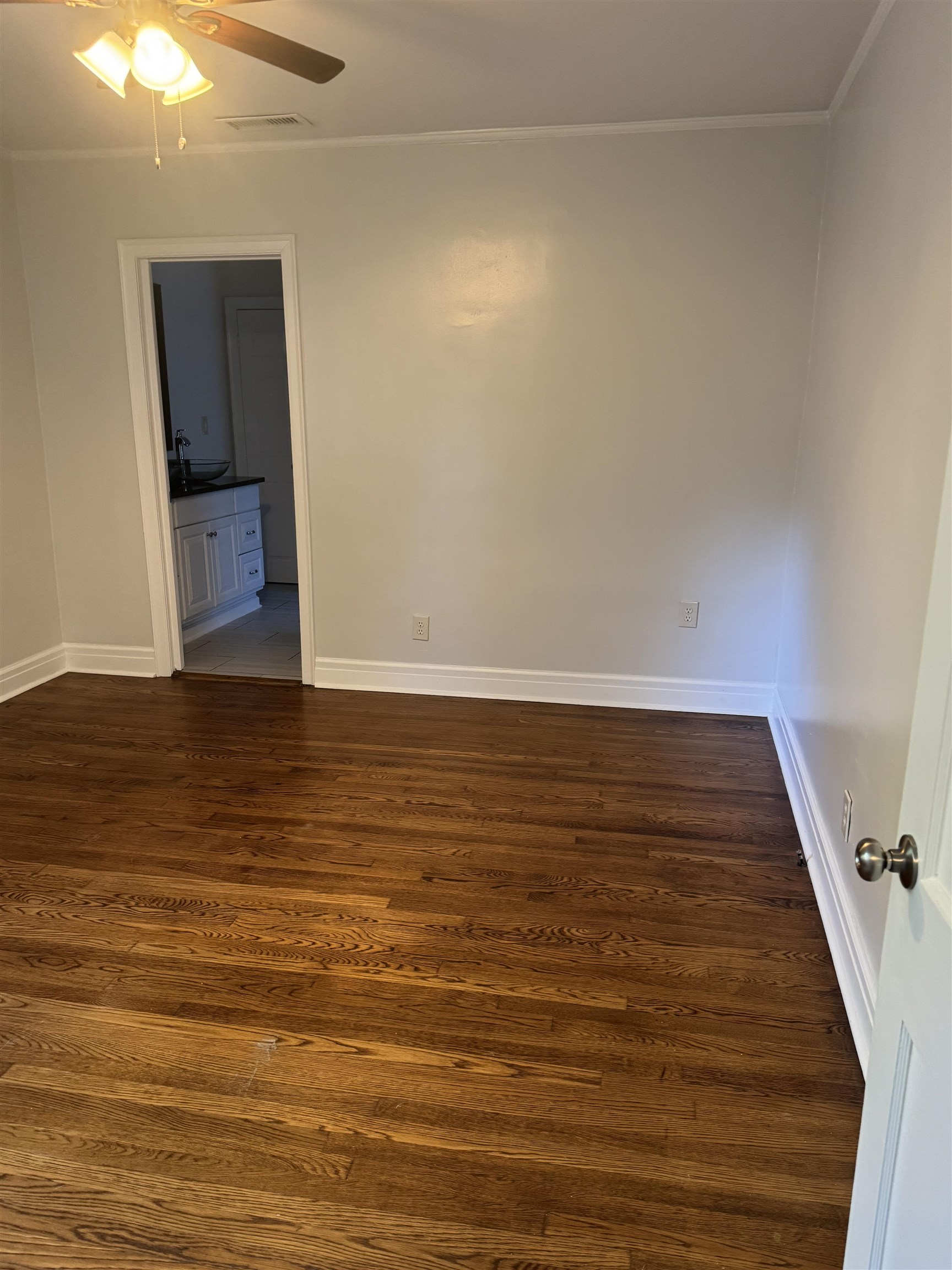 193 Alexander Street Memphis, TN 38111 - Photo 21 of 25 a view of room with wooden floor