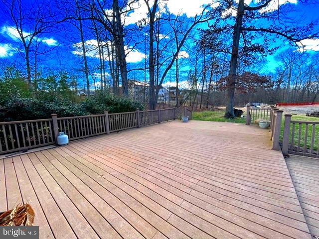 10101 Ridge Street Lanham, MD 20706 - Photo 3 of 29 Gallery Image 3