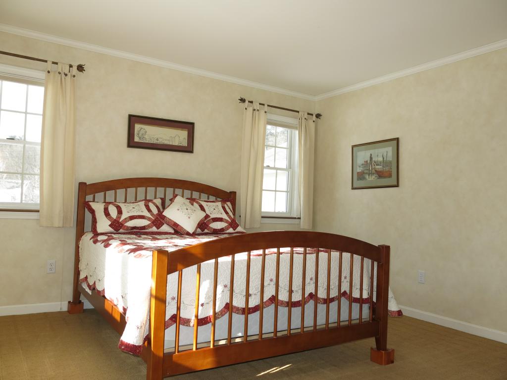 745 Chandler Road Hartford, VT 05001 - Photo 14 of 32 Gallery Image 14