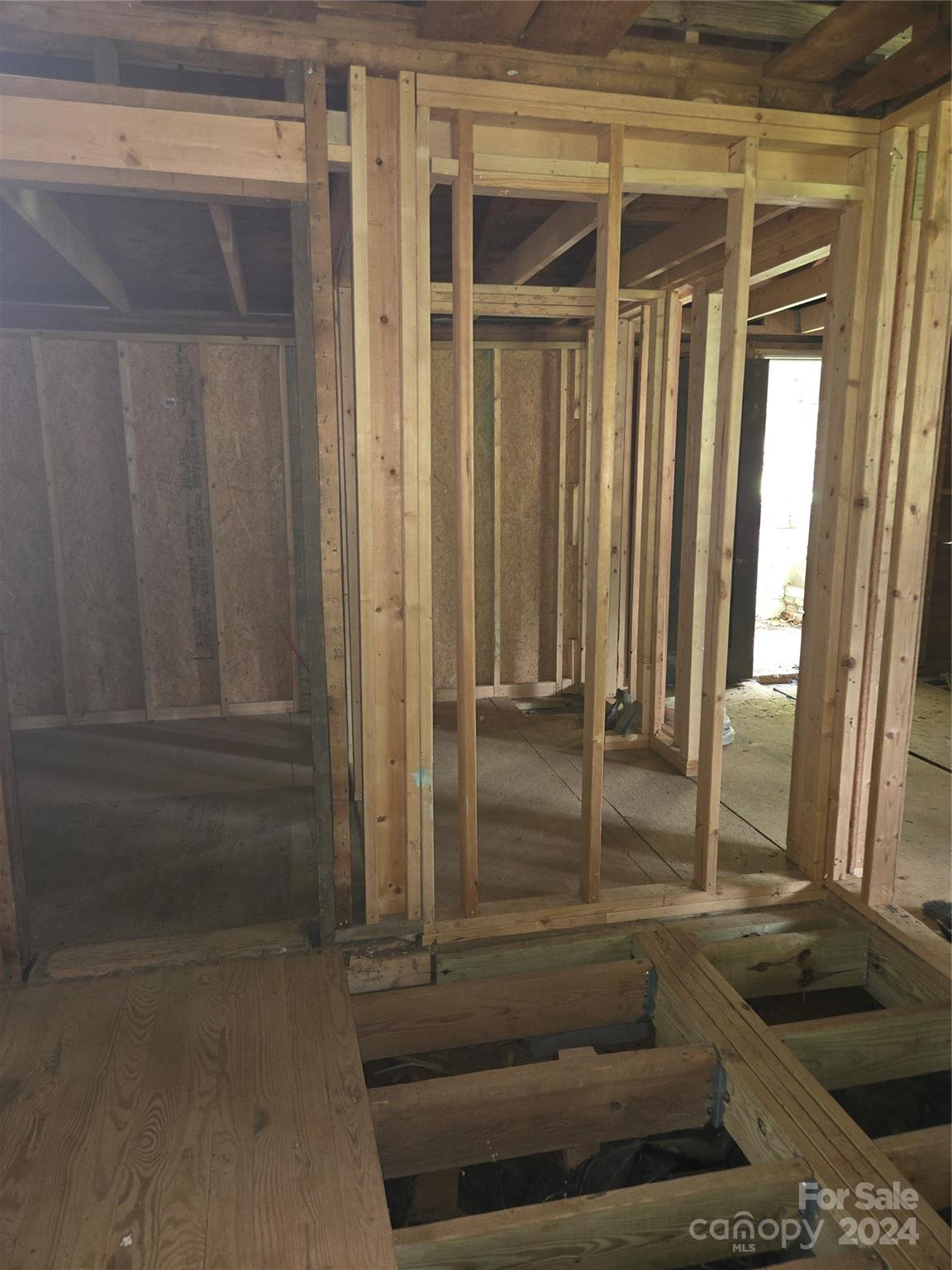 79 Hilltop Road Waynesville, NC 28786 - Photo 12 of 13 Gallery Image 12