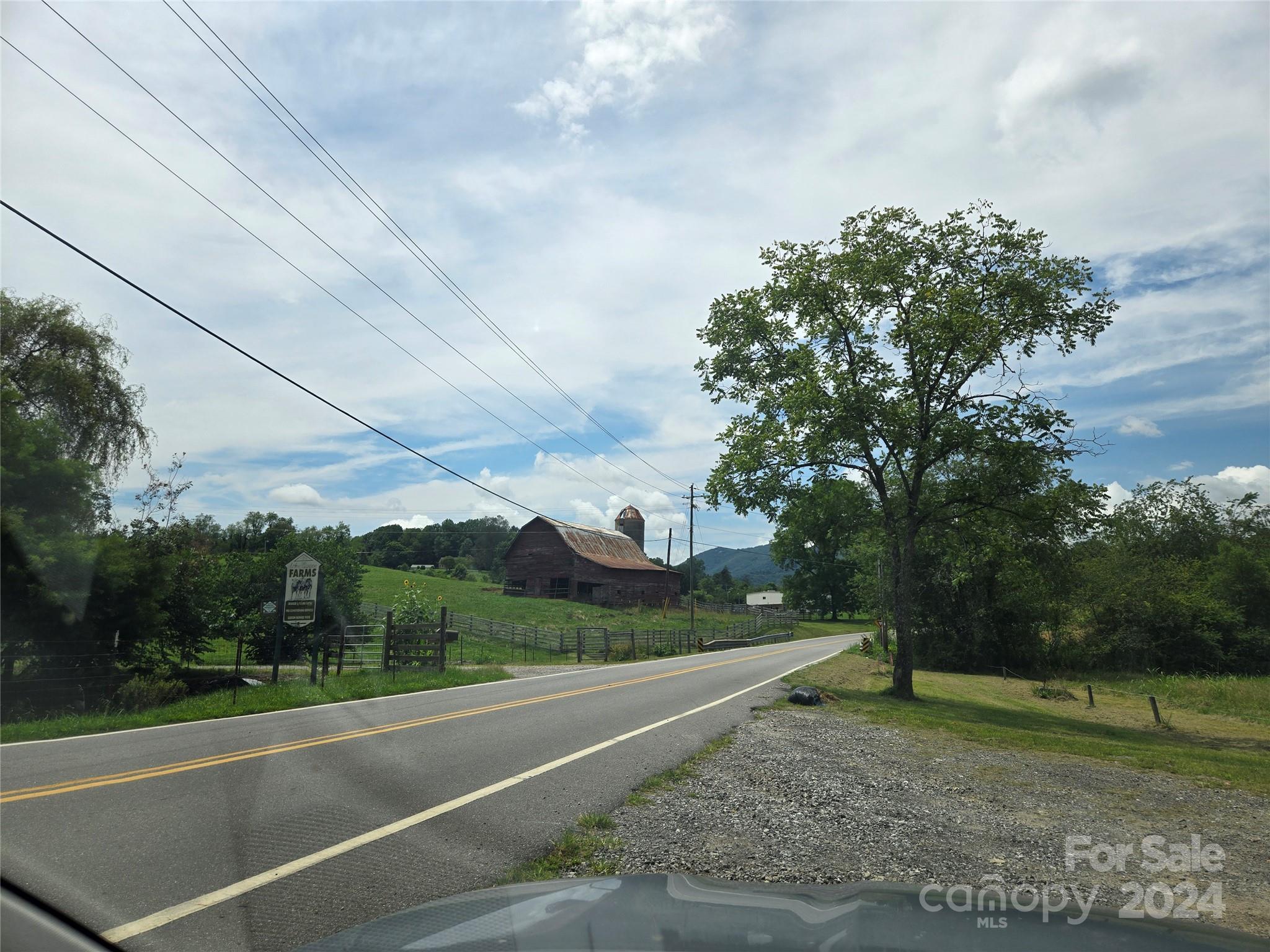 79 Hilltop Road Waynesville, NC 28786 - Photo 13 of 13 Gallery Image 13