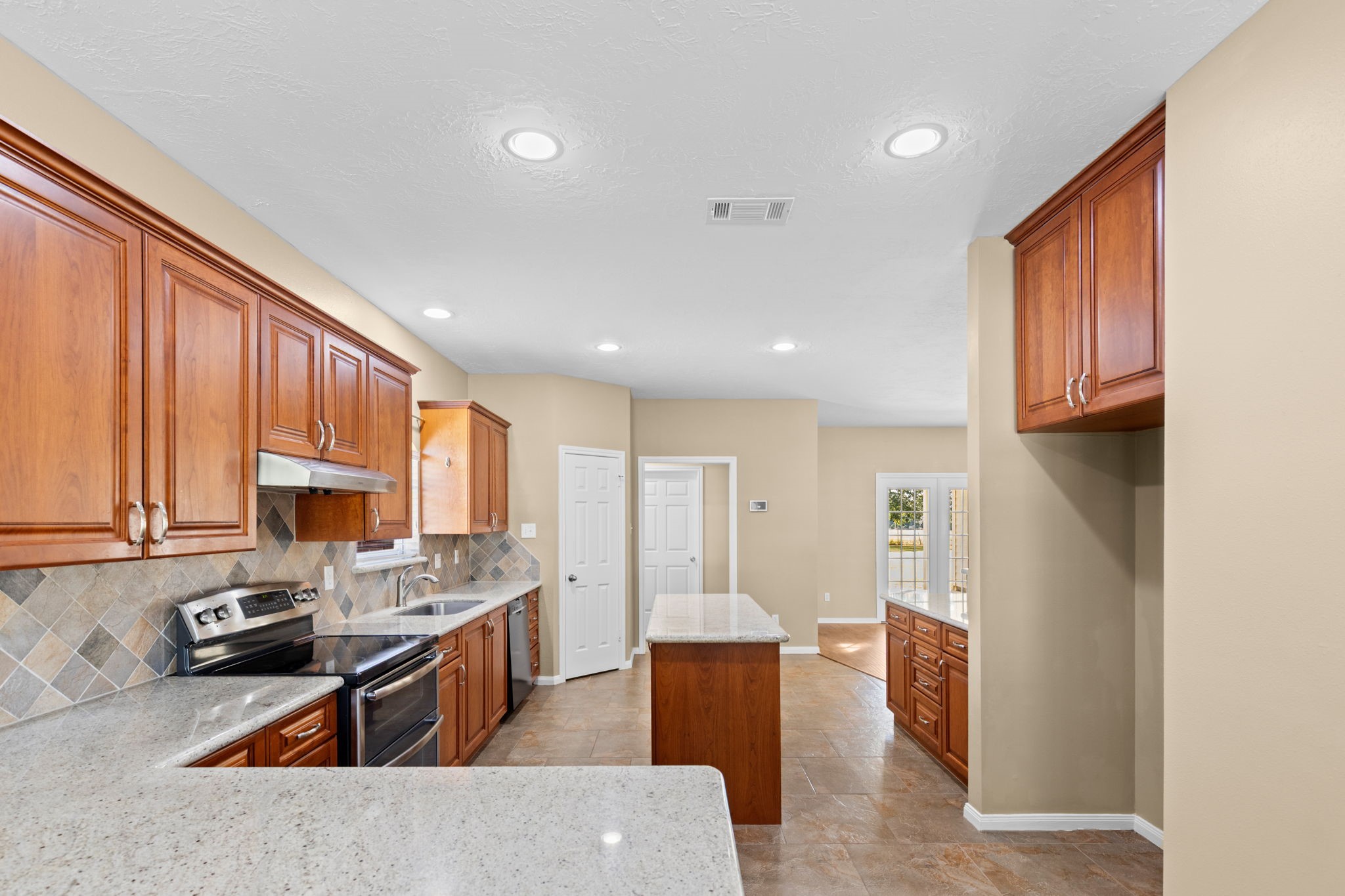 24236 Stuebner Airline Road Tomball, TX 77375 - Photo 11 of 39