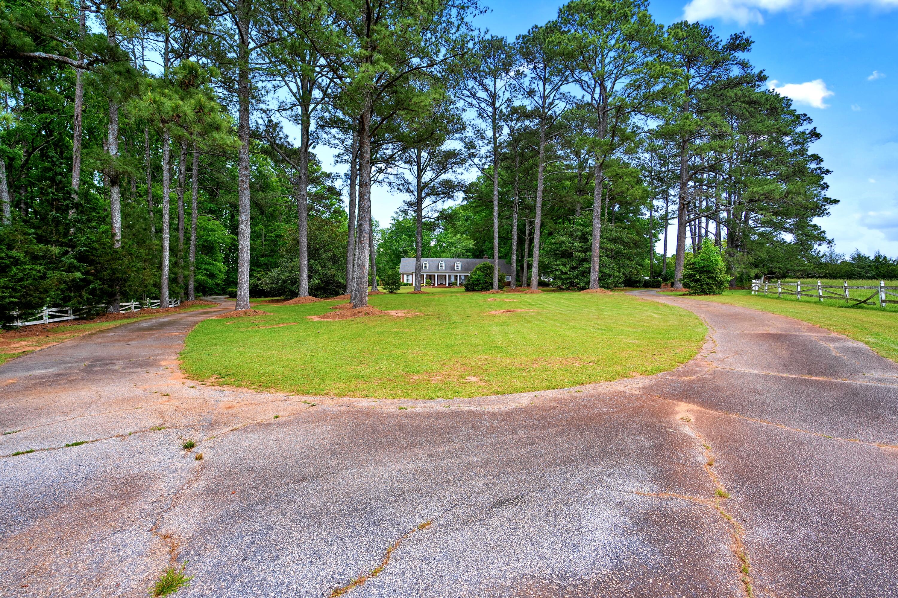 2221 Deadfall Road West Greenwood, SC 29649 - Photo 9 of 65 batch_DSC02213