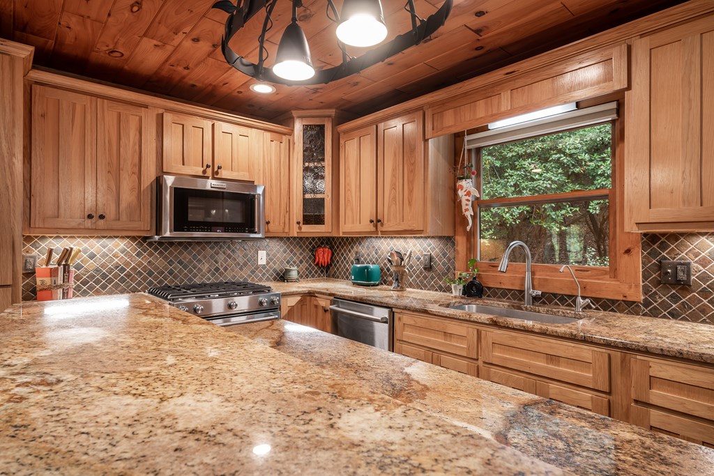 11 Rabbit Ridge Run Morganton, GA 30560 - Photo 16 of 84