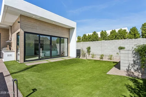 $2,245,555 | 1832 East Palmaire Avenue, Phoenix, AZ 85020