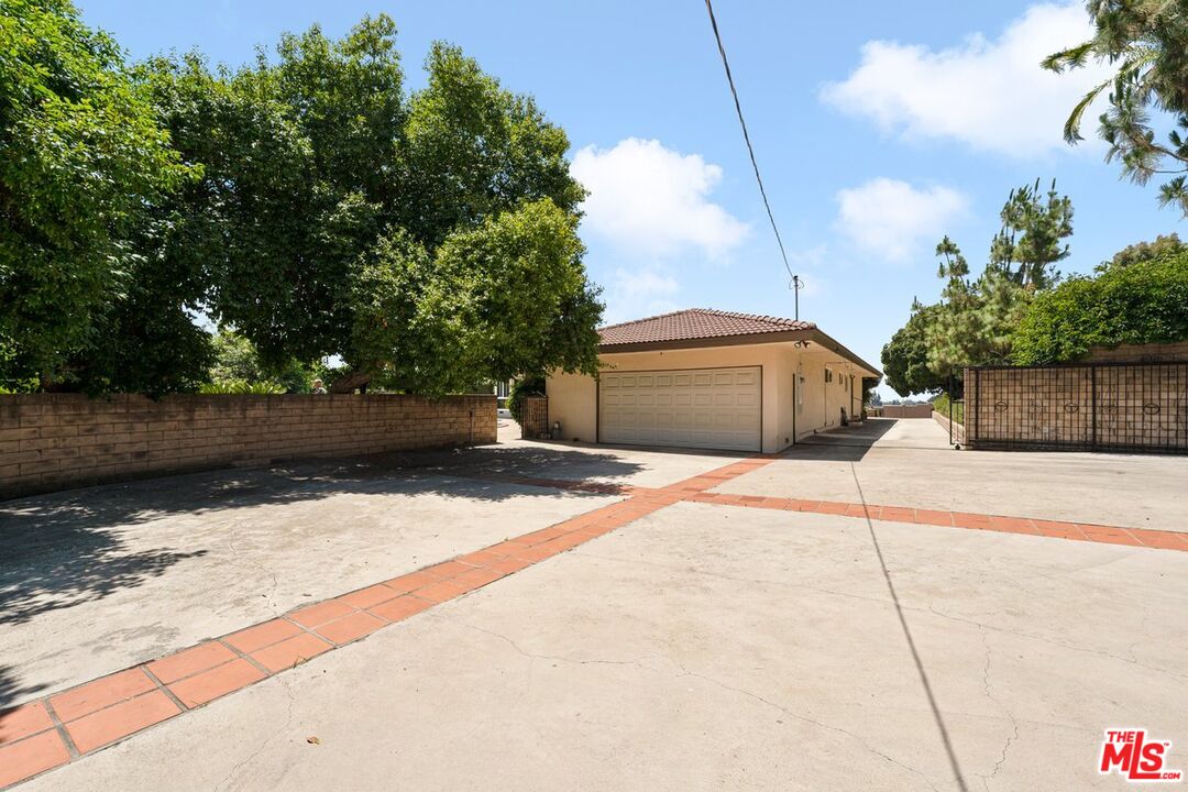20418 Rancho La Floresta Road Covina, CA 91724 - Photo 6 of 43 Gallery Image 6