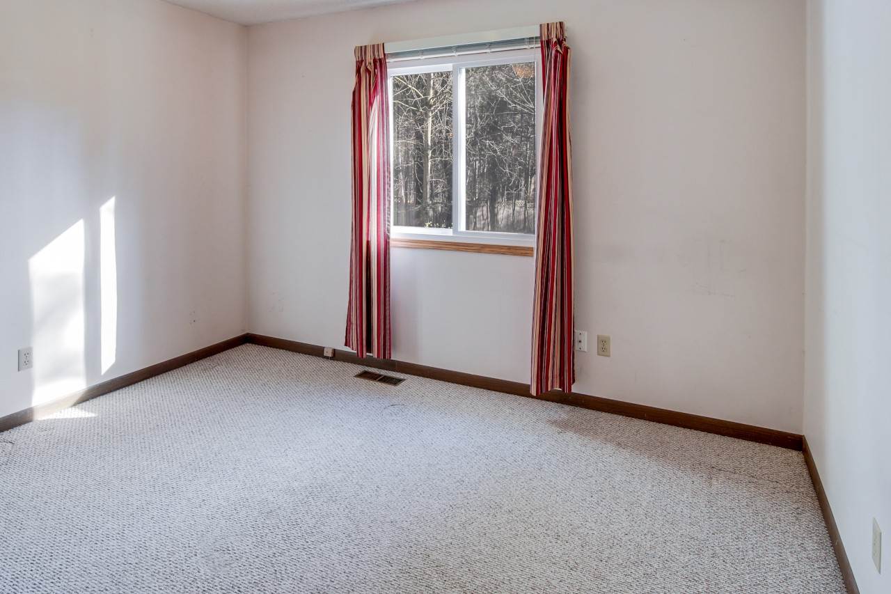 1123 Gonder Road Interlochen, MI 49643 - Photo 16 of 37 1882155-15.JPG