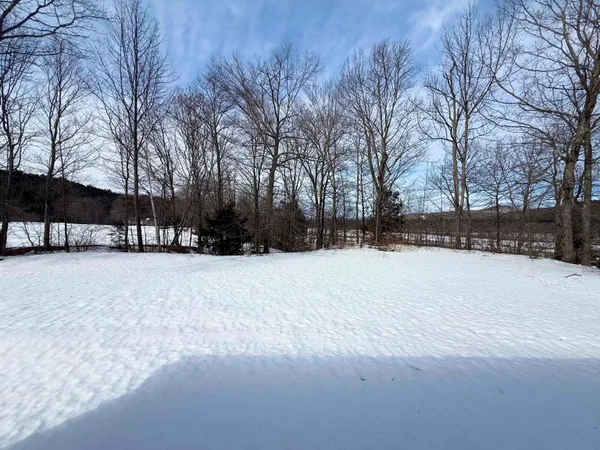 $1,650 | 531 Daniel Webster Highway, Plymouth, NH 03264