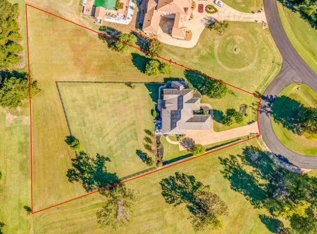 $840,000 | 55 Buckingham Court, Eads, TN 38028