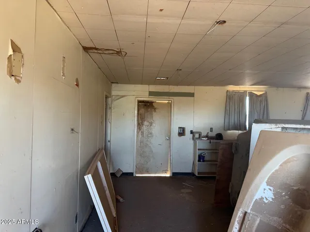 a view of a livingroom with furniture