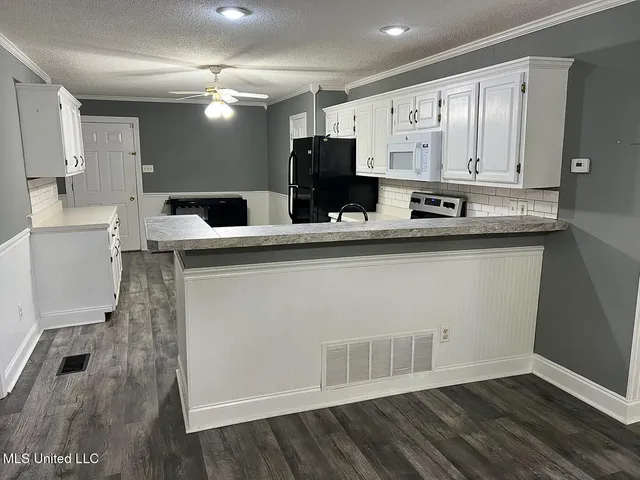 $294,900 | 502 Thunderbird Drive North, Hernando, MS 38632