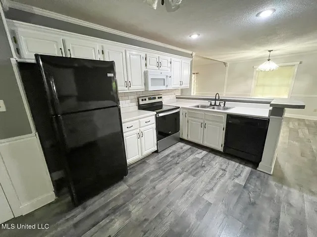 $294,900 | 502 Thunderbird Drive North, Hernando, MS 38632