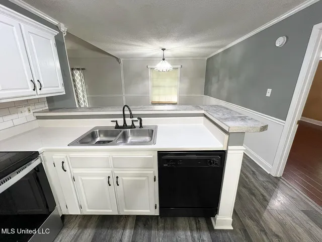 $294,900 | 502 Thunderbird Drive North, Hernando, MS 38632