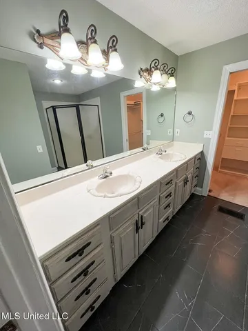 $294,900 | 502 Thunderbird Drive North, Hernando, MS 38632