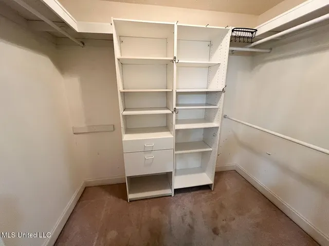 $294,900 | 502 Thunderbird Drive North, Hernando, MS 38632