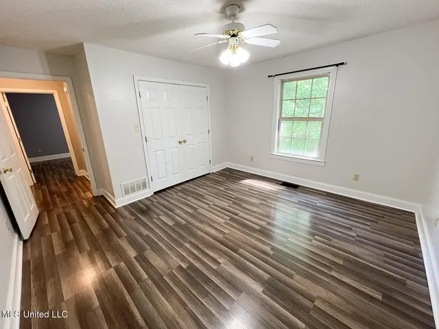 $294,900 | 502 Thunderbird Drive North, Hernando, MS 38632