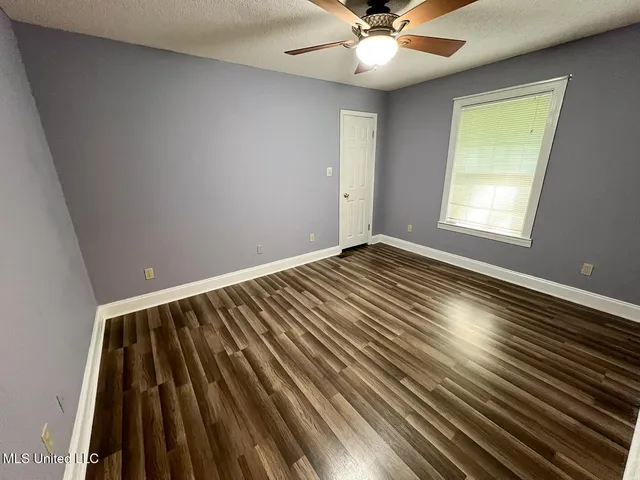 $294,900 | 502 Thunderbird Drive North, Hernando, MS 38632