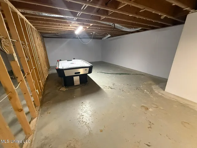 $294,900 | 502 Thunderbird Drive North, Hernando, MS 38632