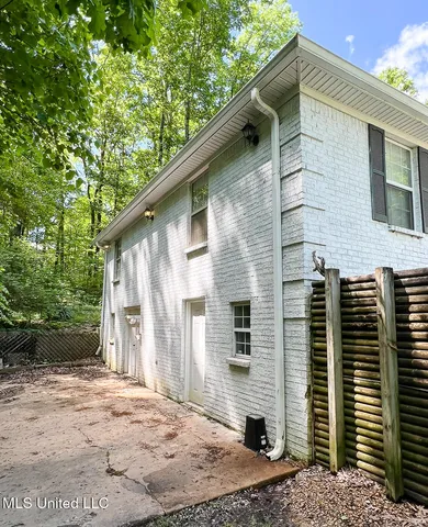 $294,900 | 502 Thunderbird Drive North, Hernando, MS 38632