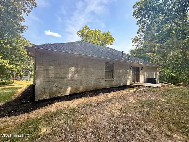 $294,900 | 502 Thunderbird Drive North, Hernando, MS 38632