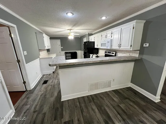 $294,900 | 502 Thunderbird Drive North, Hernando, MS 38632