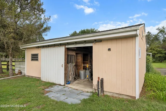 $899,900 | 86 Bunting Bridge Road, Cookstown, NJ 08511