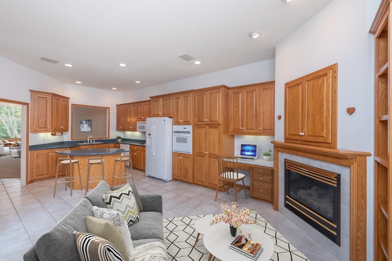 7230 Lewis Ridge Parkway Edina, MN 55439 - Photo 13 of 28