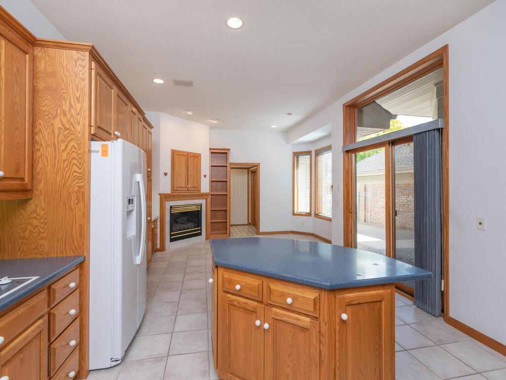 7230 Lewis Ridge Parkway Edina, MN 55439 - Photo 16 of 28