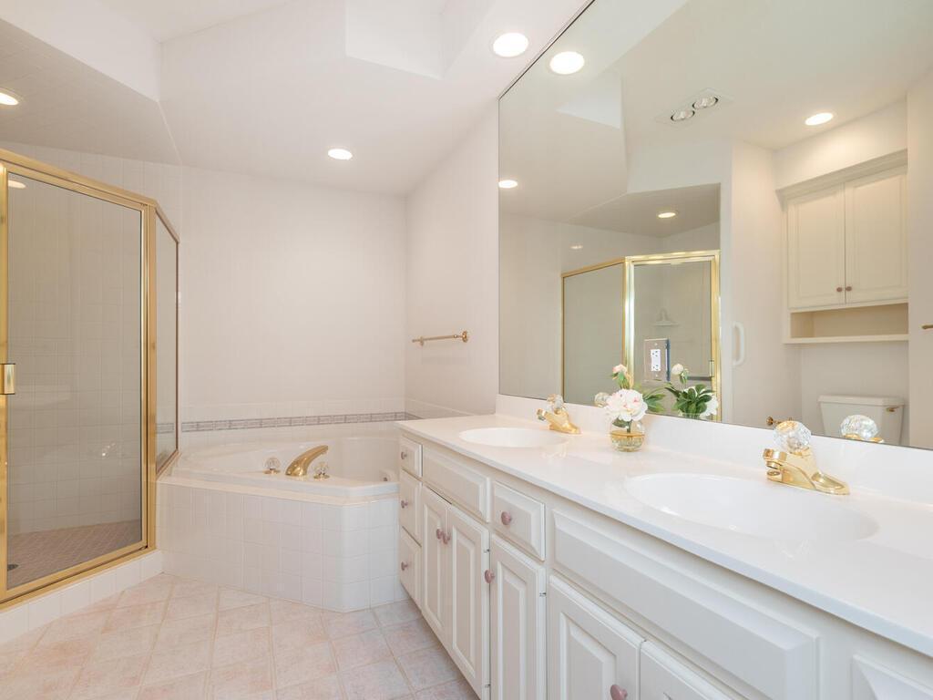 7230 Lewis Ridge Parkway Edina, MN 55439 - Photo 19 of 28