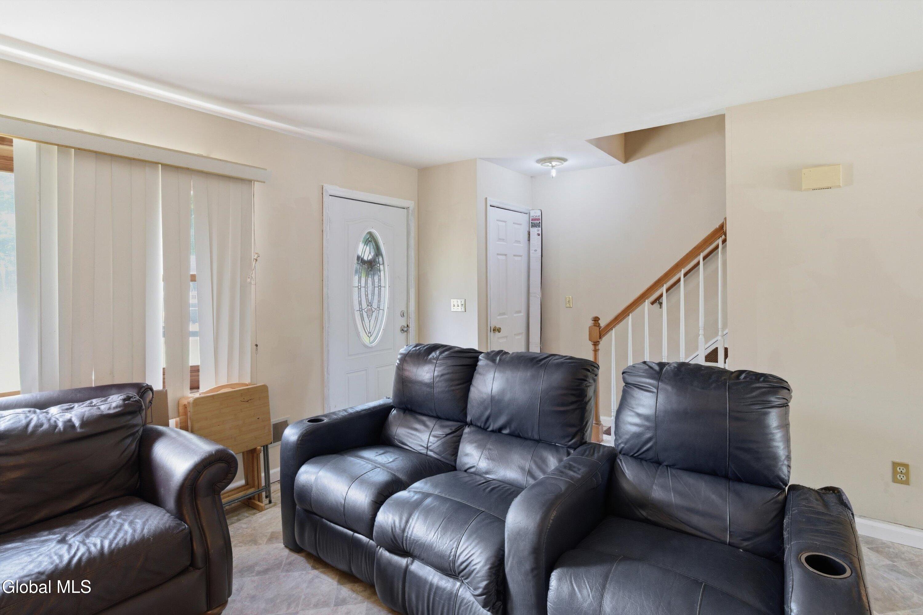 6190-6192 Depot Road Altamont, NY 12009 - Photo 5 of 23 Entryway / Living Room