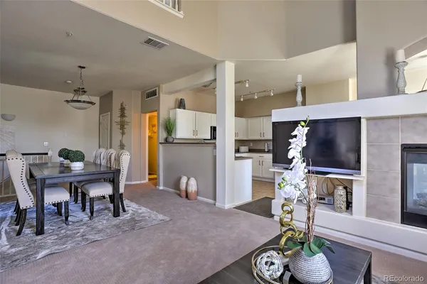 $2,300 | 1535 South Florence Way, Unit 414, Aurora, CO 80247