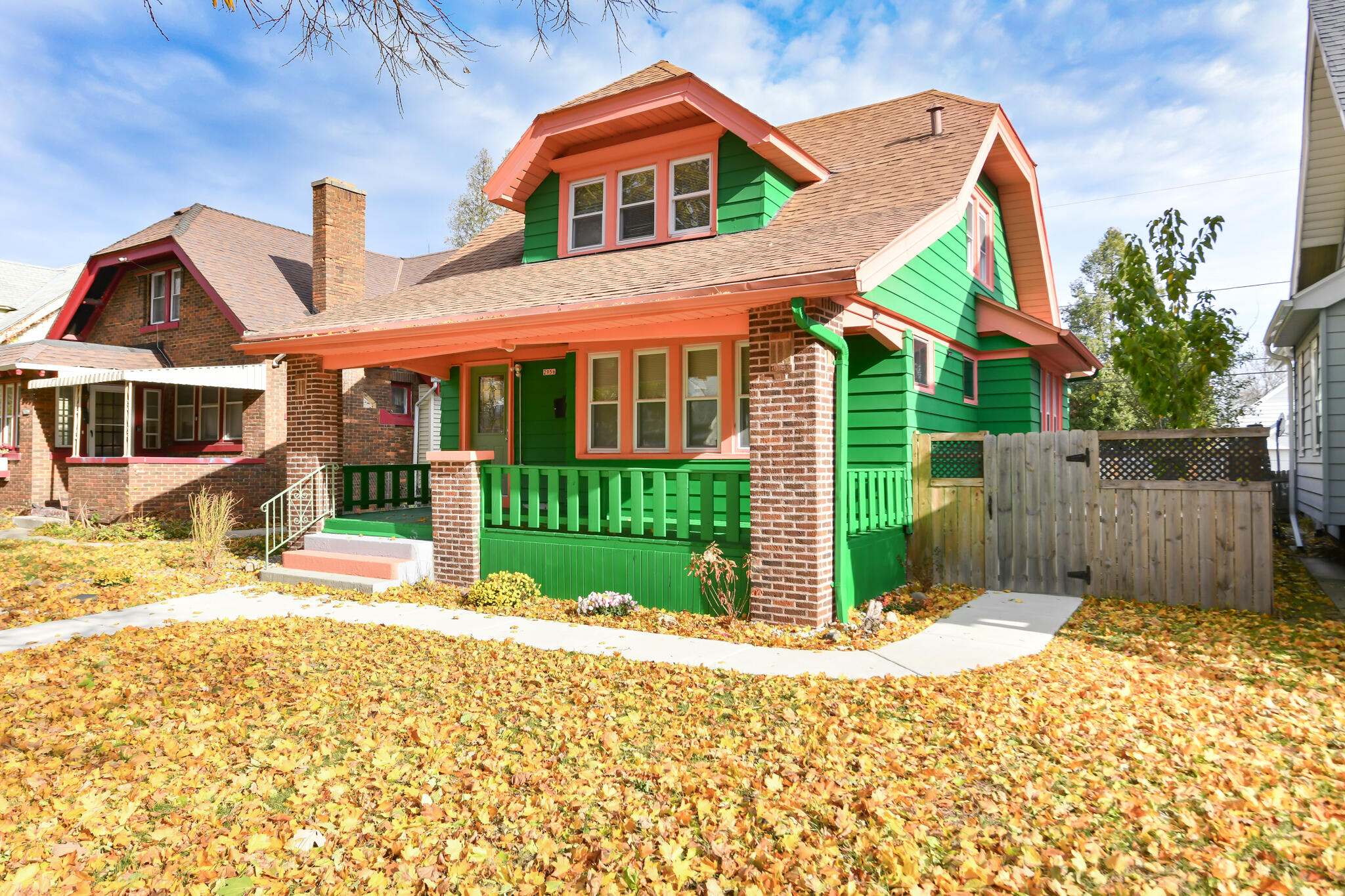2956 North 39th Street Milwaukee, WI 53210 - Photo 2 of 30 Front of Home
