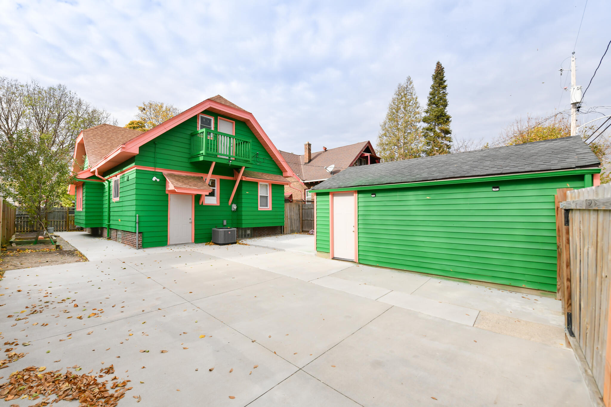 2956 North 39th Street Milwaukee, WI 53210 - Photo 29 of 30 Back of Home