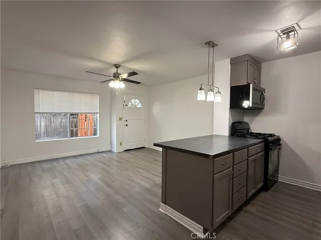 $2,200 | 816 Belmont Avenue, Unit D, Long Beach, CA 90804