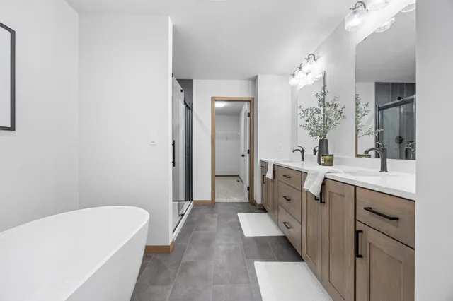 $649,900 | 8414 61st Street South, Horace, ND 58047