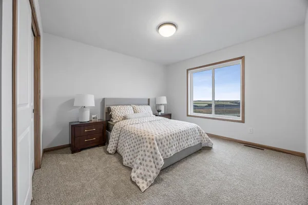 $649,900 | 8414 61st Street South, Horace, ND 58047