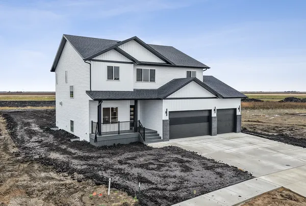 $649,900 | 8414 61st Street South, Horace, ND 58047