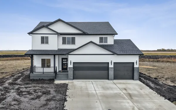 $649,900 | 8414 61st Street South, Horace, ND 58047