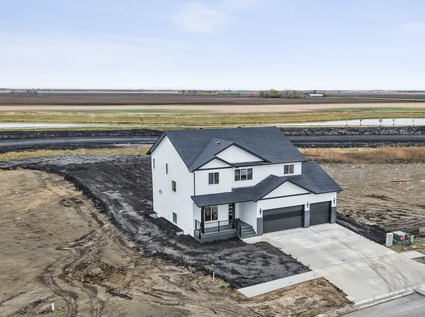 $649,900 | 8414 61st Street South, Horace, ND 58047