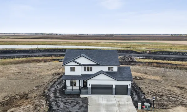 $649,900 | 8414 61st Street South, Horace, ND 58047
