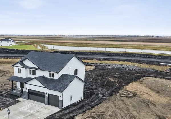 $649,900 | 8414 61st Street South, Horace, ND 58047