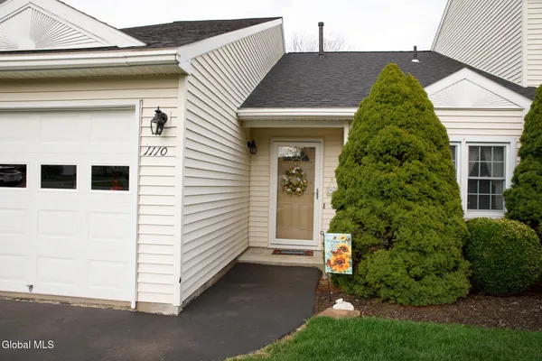 $264,999 | 1110 Spearhead Drive, Glenville, NY 12302