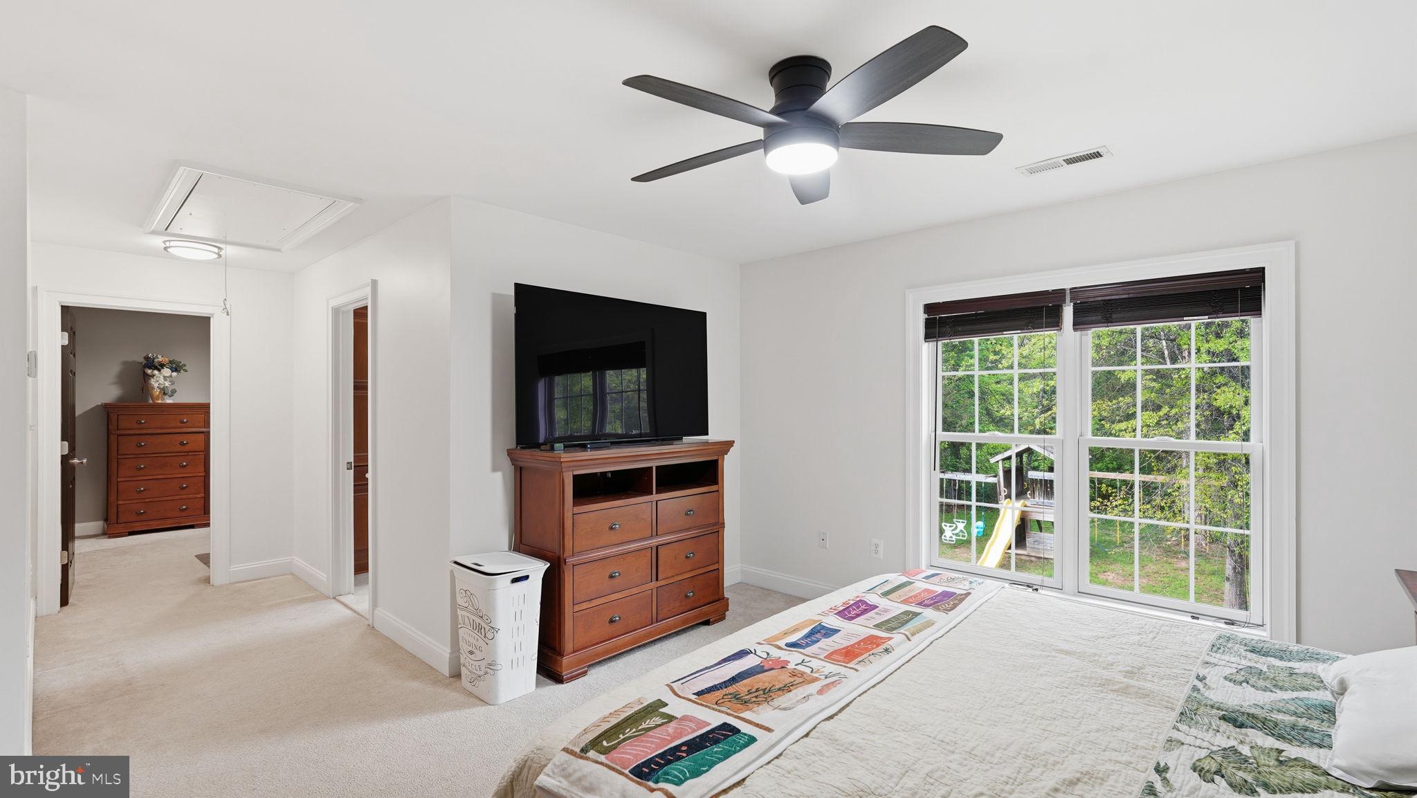 15613 Thoroughfare Road Gainesville, VA 20155 - Photo 32 of 64 Bright and airy bedroom retreat.