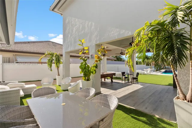 $6,500 | 13815 Southwest 38th Street, Miami, FL 33175