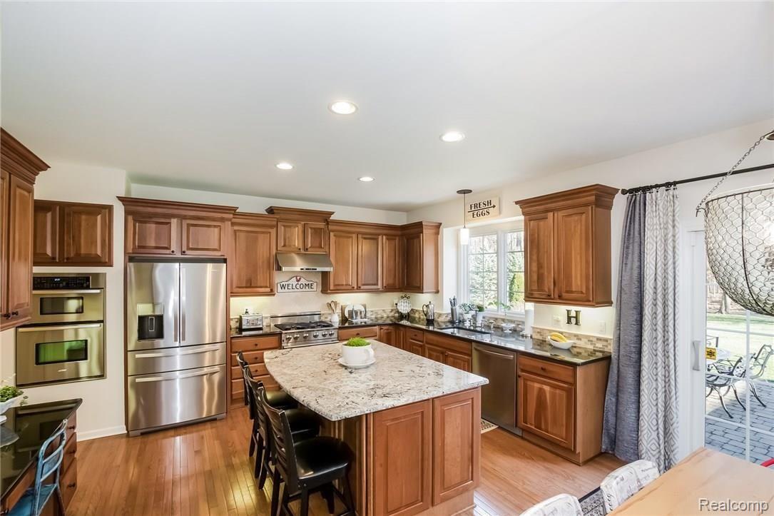 1585 Trinity Road Canton, MI 48187 - Photo 11 of 56 012-Kitchen-5128588-medium.jpg