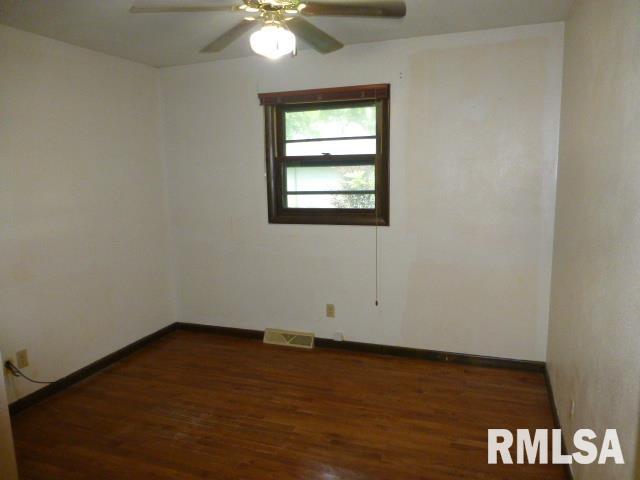 14361 Wilson Road Athens, IL 62613 - Photo 18 of 26