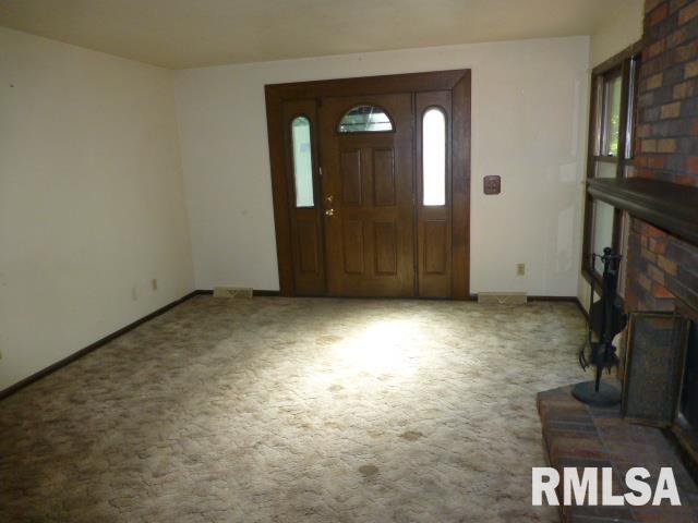 14361 Wilson Road Athens, IL 62613 - Photo 3 of 26