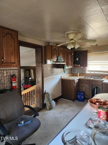 $90,000 | 8506 Hickory Street, Pound, VA 24279