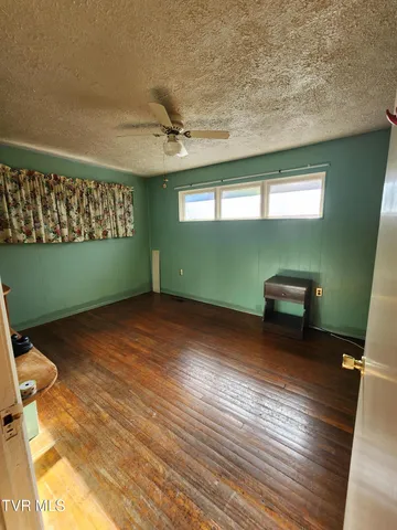 $90,000 | 8506 Hickory Street, Pound, VA 24279